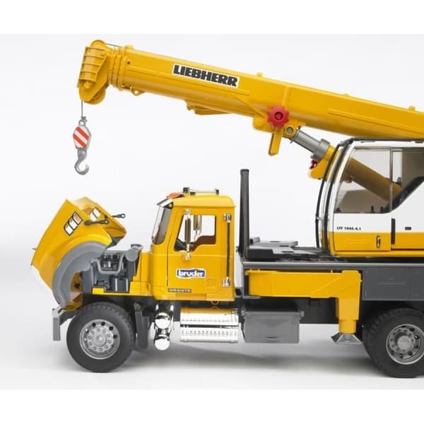 MACK lastbil med integrerad Liebherr kran - BRUDER - MACK - Gul - Exteriör - Lastbil med kran
