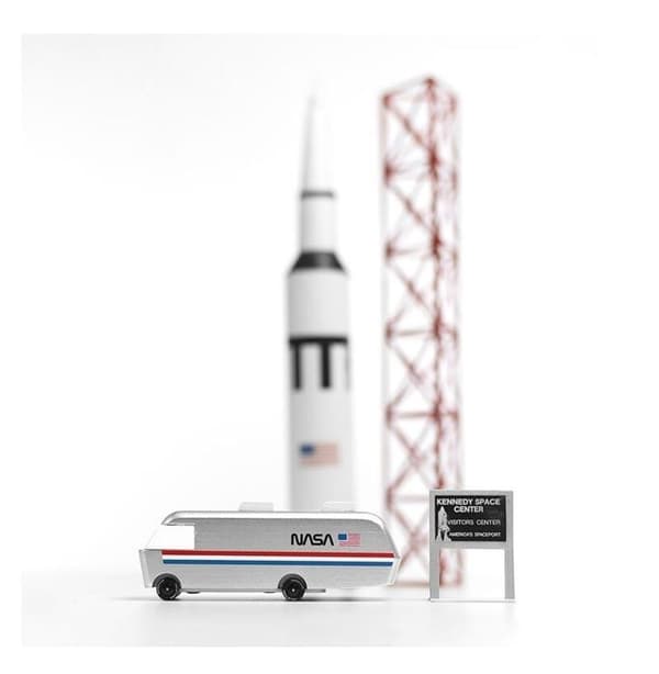 Candylab Toys - NASA Astrovan - DAM