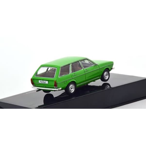 Miniatyrbil - IXO MODELLER - VW VOLKSWAGEN PASSAT LS VARIANT GENERATION I - Grön - 1975 - 1/43