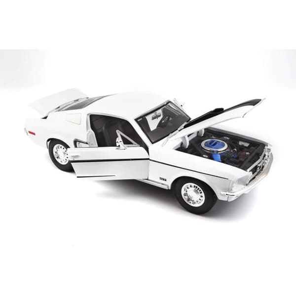 Samlarfordon - MAISTO - Ford Mustang GT Cobra Jet - Vit - 1968