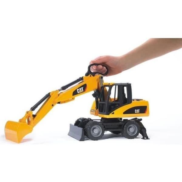 CATERPILLAR grävmaskin på hjul - BRUDER - 2445 - Skala 1:16 - 44 cm - Gul och Svart