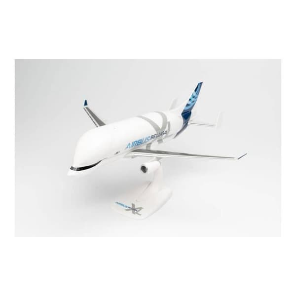 Färdigmålat kit - Airbus A330 -700 Airbus BelugaXL F-WBXL - 1/200 Herpa slip-on modell