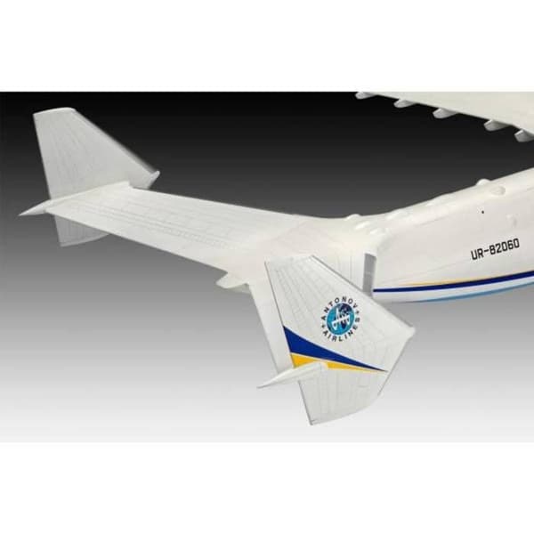 Antonov An-225 Mrija flygplansmodell - REVELL - Skala 1/144 - Interiör