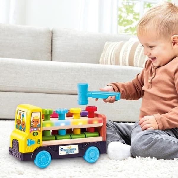 VTECH LUMI TAP TAP-BIL (LEKSAK MED FSC-CERTIFIERAD TRÄDEL)