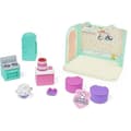 Miniatyrbild 3 av 5: Gabby and the Magic House - Playset Deluxe La Cuisine de Petit Chou - 1 Figurin + tillbehör