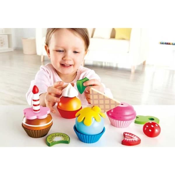 HAPE - Trä låtsas leka kökssortiment - E3157 - Cupcake kakor att montera