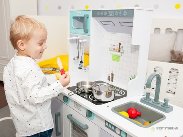 Stort träkök för barn med tillbehör ECOTOYS