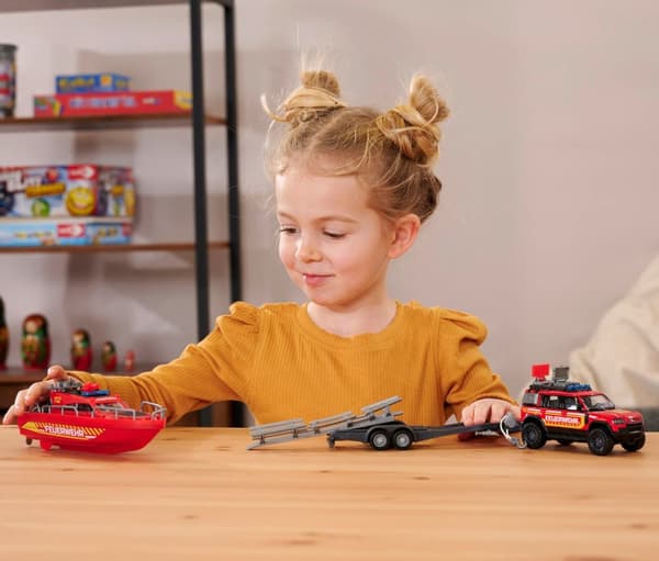 Majorette Land Rover Brandbil med båt på släp