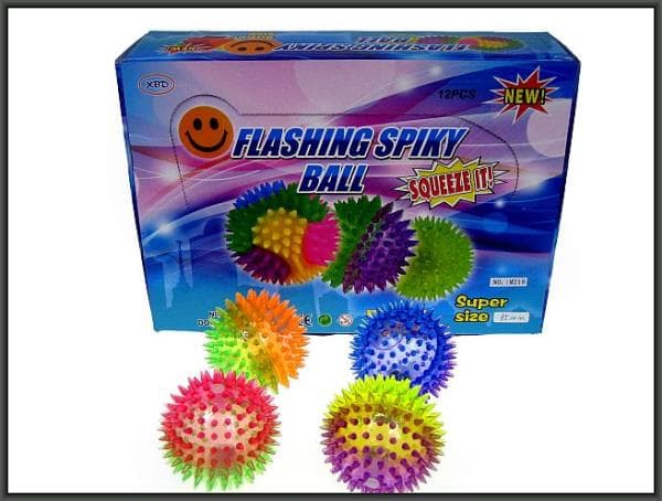 Hipo Ball med pigger, gjennomsiktig, 8,5 cm, med tofarget lys (HPA07)