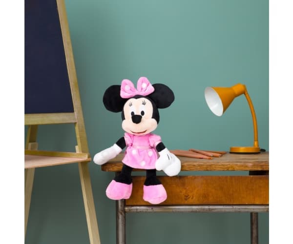 Simba Toys Core Minnie, Karakter