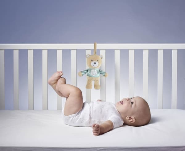 Chicco First Dreams 00011128000000, Lelukarhu, Interaktiivinen, Tuottaa ääntä, AAA