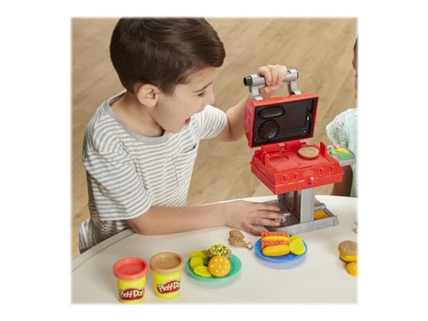 Play-Doh Kitchen Creations Grill 'n Stamp-lekesett