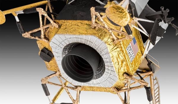 Revell 03701 Apollo 11 Lunar Module Eagle Science Fiction (byggsats) 1:48