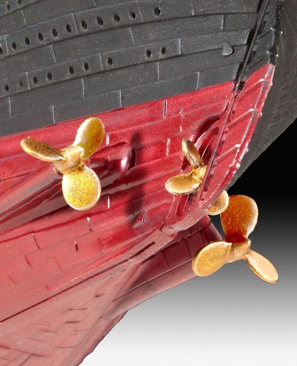 Revell Boat RMS Titanic - Kit - 1:700