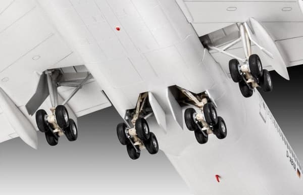 Revell 03891 Boeing 747-8 Lufthansa New Livery Aircraft (samlesæt) 1:144