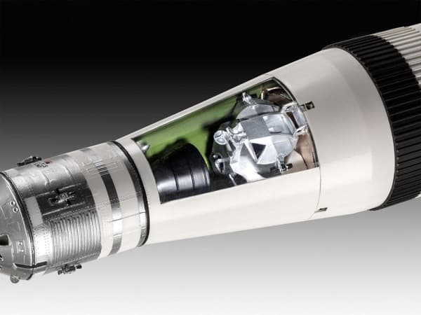 Revell 03704 Apollo 11 Saturn V raketfarkost (byggsats) 1:96