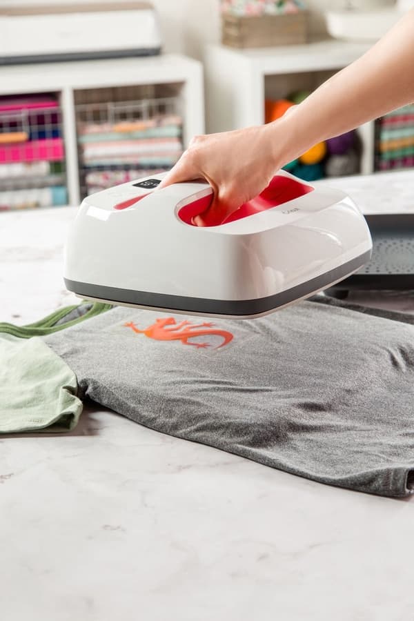 Cricut Smart Iron-on - kimalteleva hopea - 33x91cm