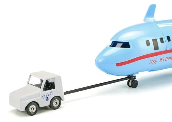Siku Commercial Aircraft With Accessories