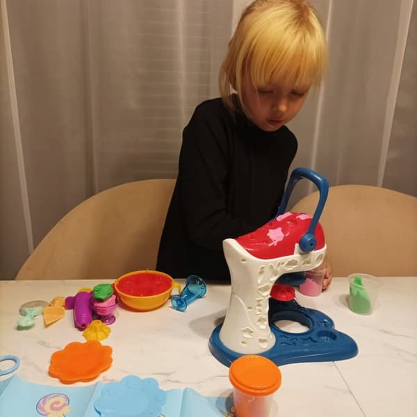 Stämpelmaskin för leklera med tillbehör
