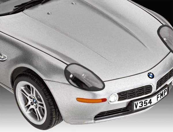 1:24 Revell 05662 James Bond 007 - BMW Z8 - Gavesæt, plastikmodelsæt