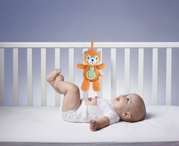 Chicco 00011042000000, Lelupikkupanda, Tuottaa ääntä