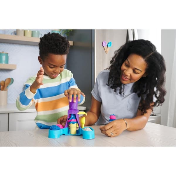 Kinetic Sand Soft Ice Cream Playset