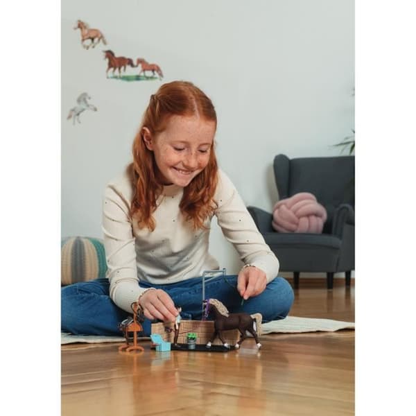 Emily och Luna hästtvättlåda, Schleich lekset med 19 delar inklusive 1 Schleich häst, stallfigurer lekset