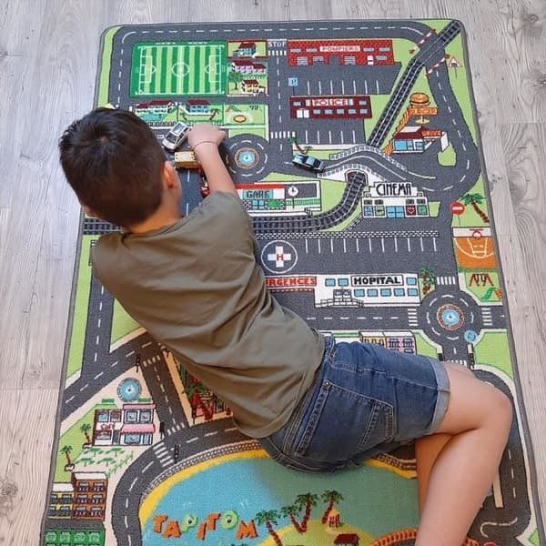 Lekmatta bilar för barn i staden [95 x 133 cm] - TAPITOM ® (Väg för små bilar)