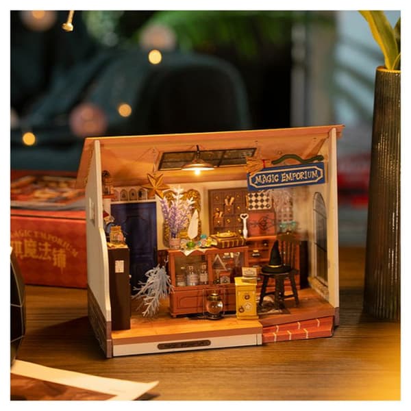 Miniatyrhus DIY - Rolife - Kikis Magiska Emporium - 8 år och äldre - Trämaterial - Blandat