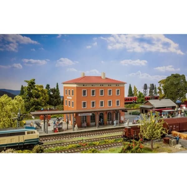 Bavarian Weisenbach station - FALLER - HO - 1 st