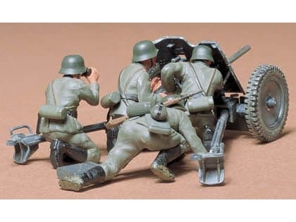 Tamiya Pak 35/36 anti-tank gun model kit, WWII period, with figurines (4), 300035035, 1:35, 3.7 cm