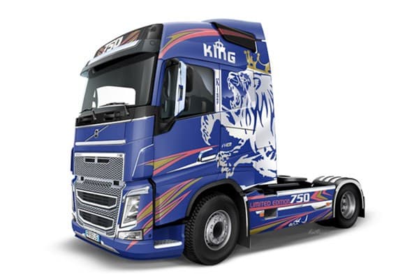 ITALERI Volvo FH 4 Globetrotter (medium tak)