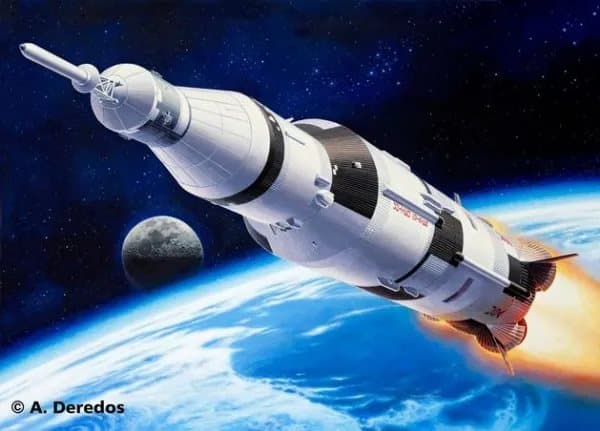 Revell Apollo Saturn V, Pienoismalliavaruusraketti, Kokoamispakkaus, 1:144, Muovi, Ammattilainen, 82 kpl