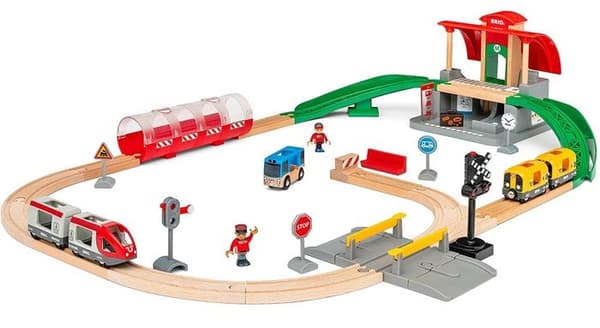 BRIO tågbana i trä - Centralstation - Komplett set med 37 delar - Blandat från 3 år