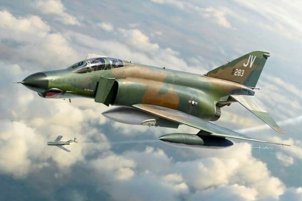 ACADEMY USAF F-4E Vietna m krig 1/32