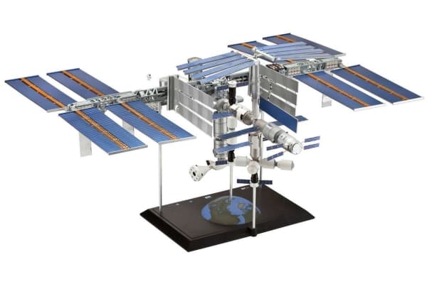 Revell 05651 25 Jahre ISS Limited Edition Rumskibmodel byggesæt 1:144