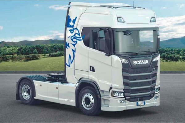 ITALIA Scania 770S V8 White Cab 1/24