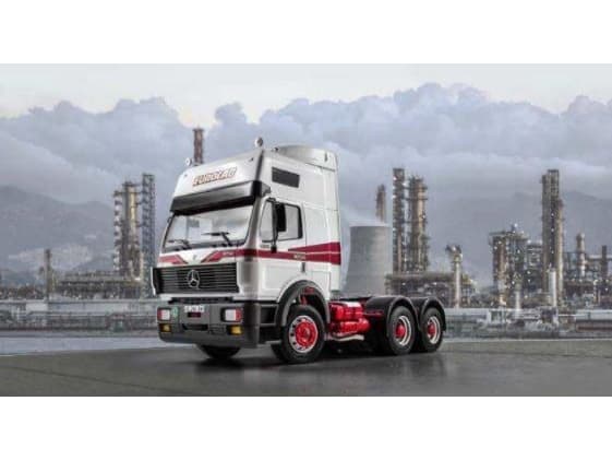 1:24 Mercedes-Benz SK Eurocab 6 x 4