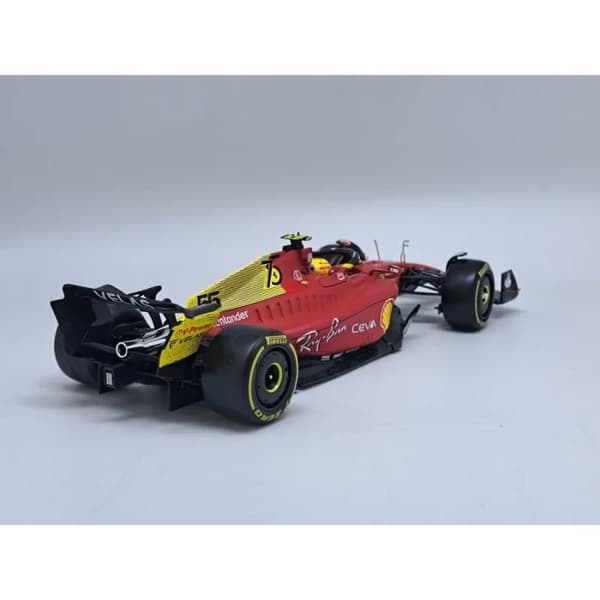 Samlarbil i miniatyr - BBURAGO - FERRARI F1-75 - 1/24 - Monza GP 2022 - Röd/Gul