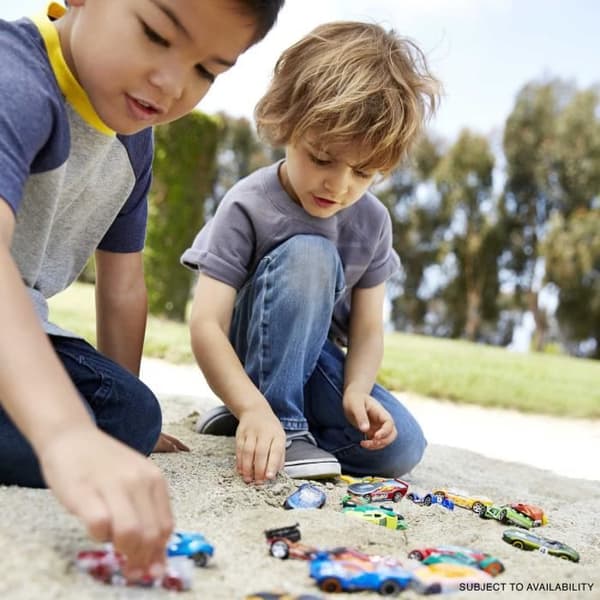 Hot Wheels - Set med 10 fordon - Set för små bilar - 3 år och äldre 54886