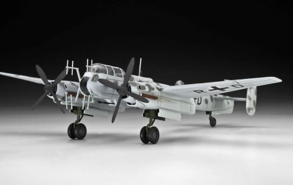 Revell plastmodell Arado AR-240 1/72