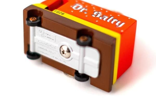 Candylab Toys - Dr Salty Pretzel Van - DAM
