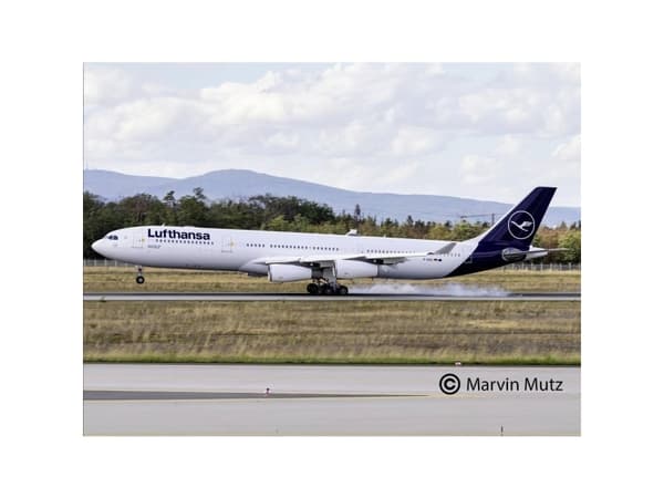 Revell 03803 A340-300 Lufthansa New Livery Modelfly byggesæt 1:144
