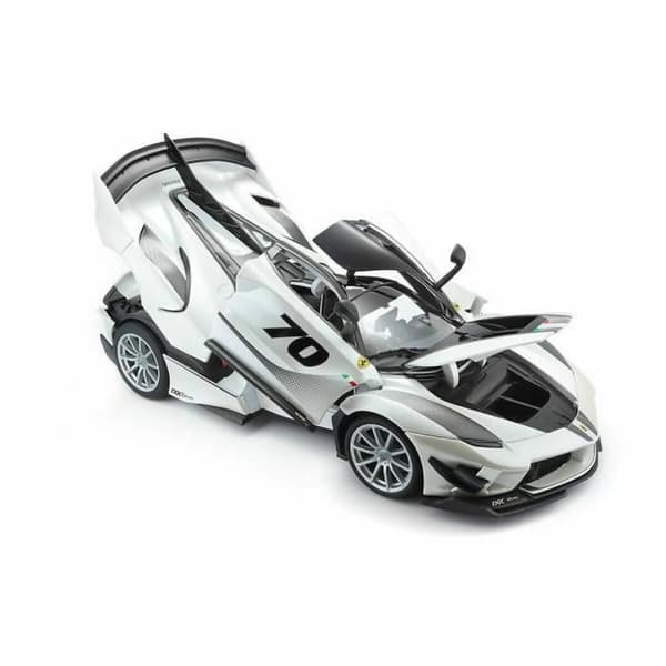 Bil Bburago Ferrari FXX K-EVO #70 PE 1:18
