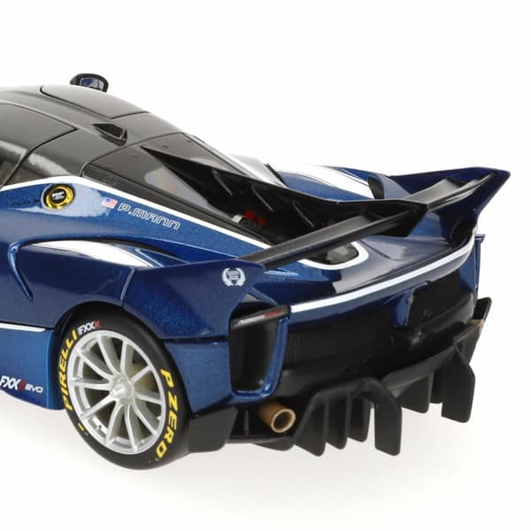 Auto Bburago Ferrari FXX K-EVO #27 BL 1:18