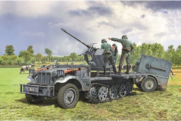 Muovimalli Sd.Kfz 10/4 Flak 30:lla ja miehistöllä 1/35 Italeri