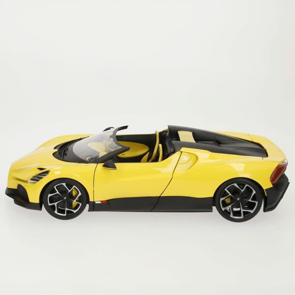 Bil Bburago GT Bugatti Mistral 1:18