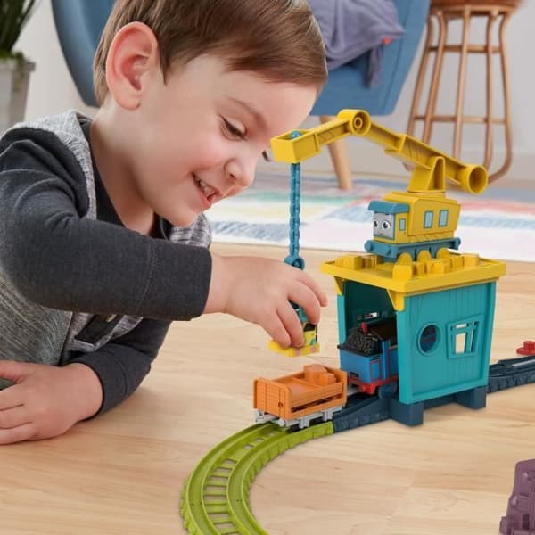 Thomas och hans vänner - La Piste De Carly Et Sandy motoriserad bana - 1:a åldersfigur - 3 år och över
