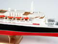 Miniatyrbild 1 av 5: Revell Queen Elizabeth 2, Passagerarskeppsmodell, Monteringssats, 1:1200, Queen Elizabeth 2, Plast, Avancerade