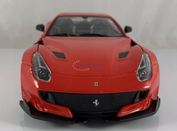 FERRARI F12 TDF rød model Bburago 26021